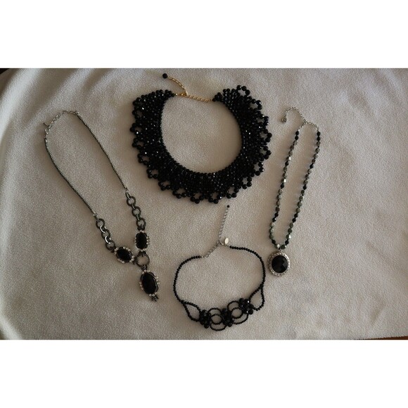 Lot of 4 Vintage Necklaces Bib Black Faceted Beads Cookie Lee Napier Pendant - Picture 2 of 16